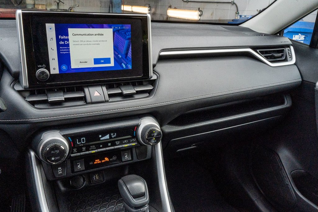 Toyota RAV4 Hybride LE **JAMAIS ACCIDENTÉ+CAMÉRA+CARPLAY+MAG** 2023 à Charlemagne, Québec - 13 - w1024h768px