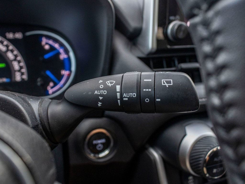 2023 Toyota RAV4 Hybride XLE AWD **JAMAIS ACCIDENTÉ+TOIT+CARPLAY+MAG** in Saint-Jérôme, Quebec - 21 - w1024h768px