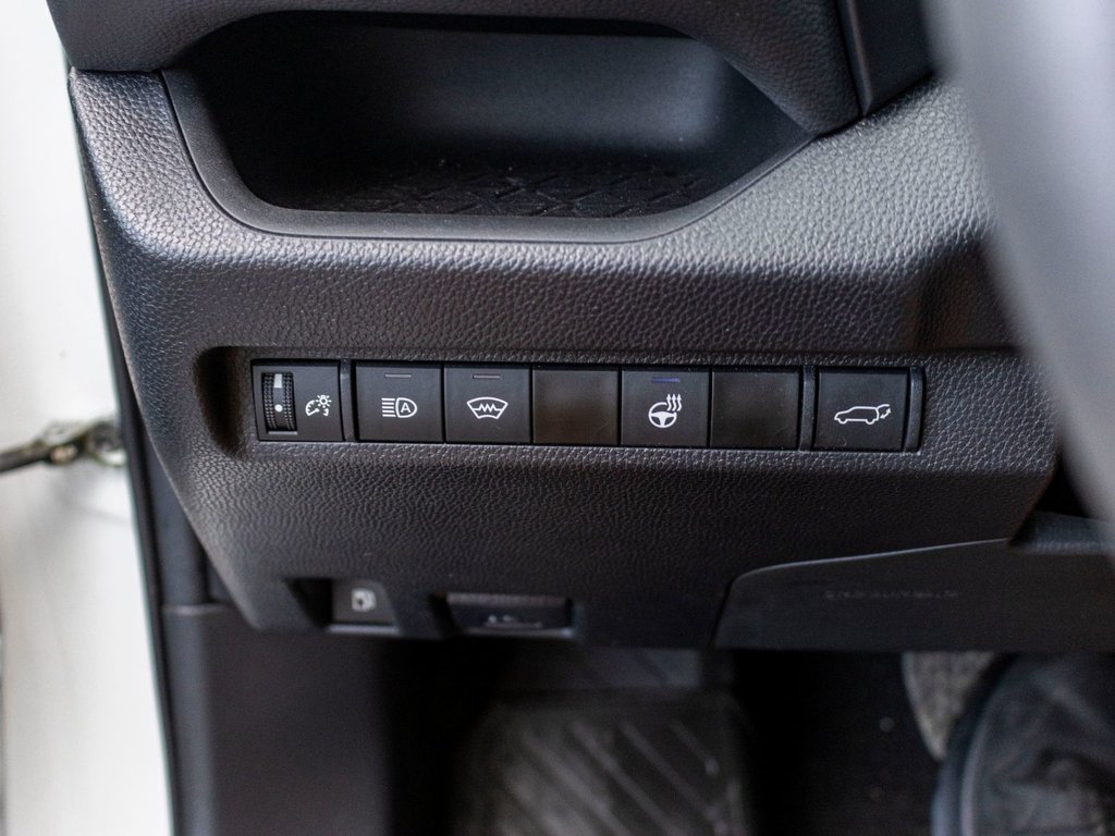 2023 Toyota RAV4 Hybride XLE AWD **JAMAIS ACCIDENTÉ+TOIT+CARPLAY+MAG** in Saint-Jérôme, Quebec - 23 - w1024h768px