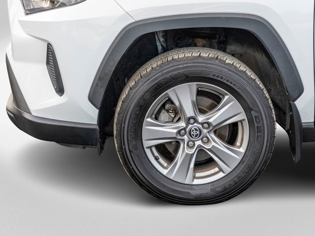 2023 Toyota RAV4 Hybride XLE AWD **JAMAIS ACCIDENTÉ+TOIT+CARPLAY+MAG** in Saint-Jérôme, Quebec - 35 - w1024h768px