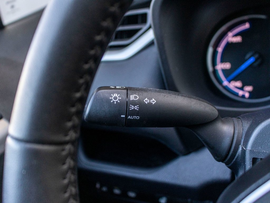 2024 Toyota RAV4 Hybride XLE **JAMAIS ACCIDENTÉ+TOIT+MAG+CARPLAY+CAMÉRA** in Saint-Jérôme, Quebec - 19 - w1024h768px