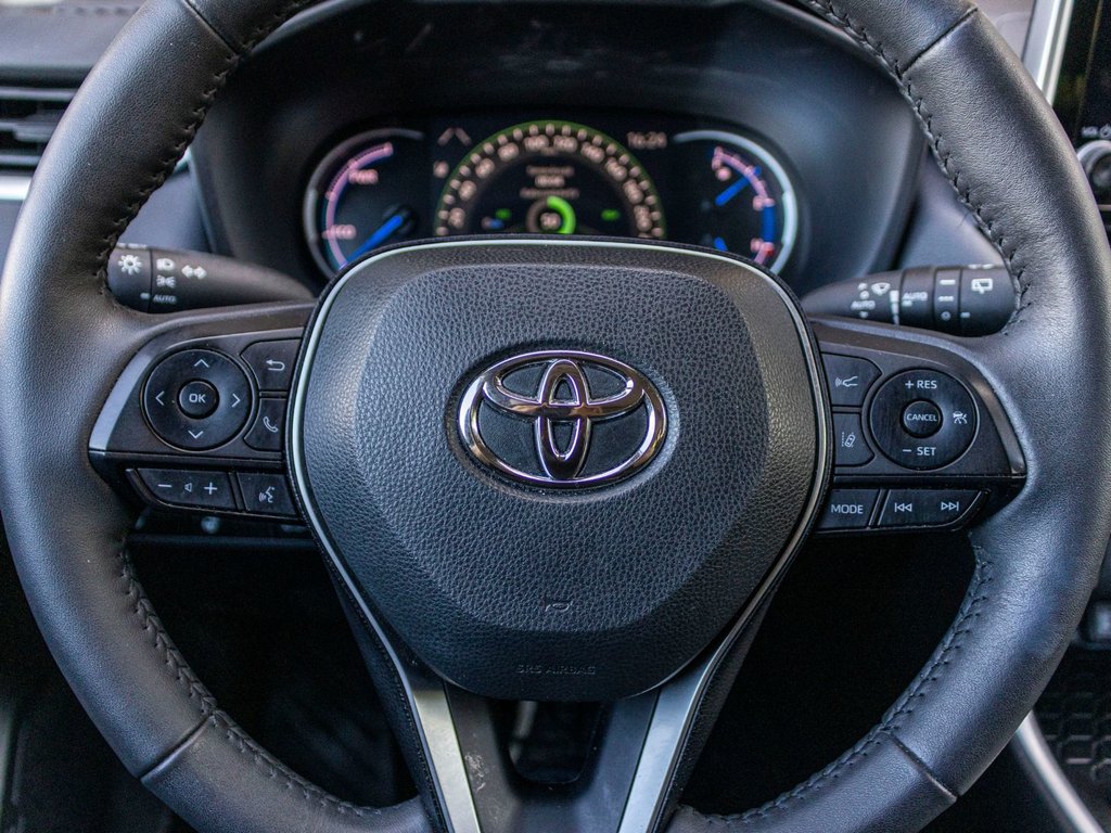2024 Toyota RAV4 Hybride XLE **JAMAIS ACCIDENTÉ+TOIT+MAG+CARPLAY+CAMÉRA** in Saint-Jérôme, Quebec - 10 - w1024h768px