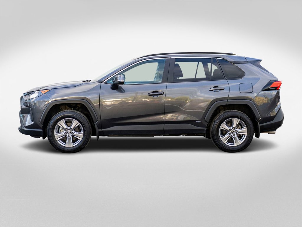 2025 Toyota RAV4 Hybride LE **JAMAIS ACCIDENTÉ+CAMÉRA+CARPLAY** in Saint-Jérôme, Quebec - 3 - w1024h768px