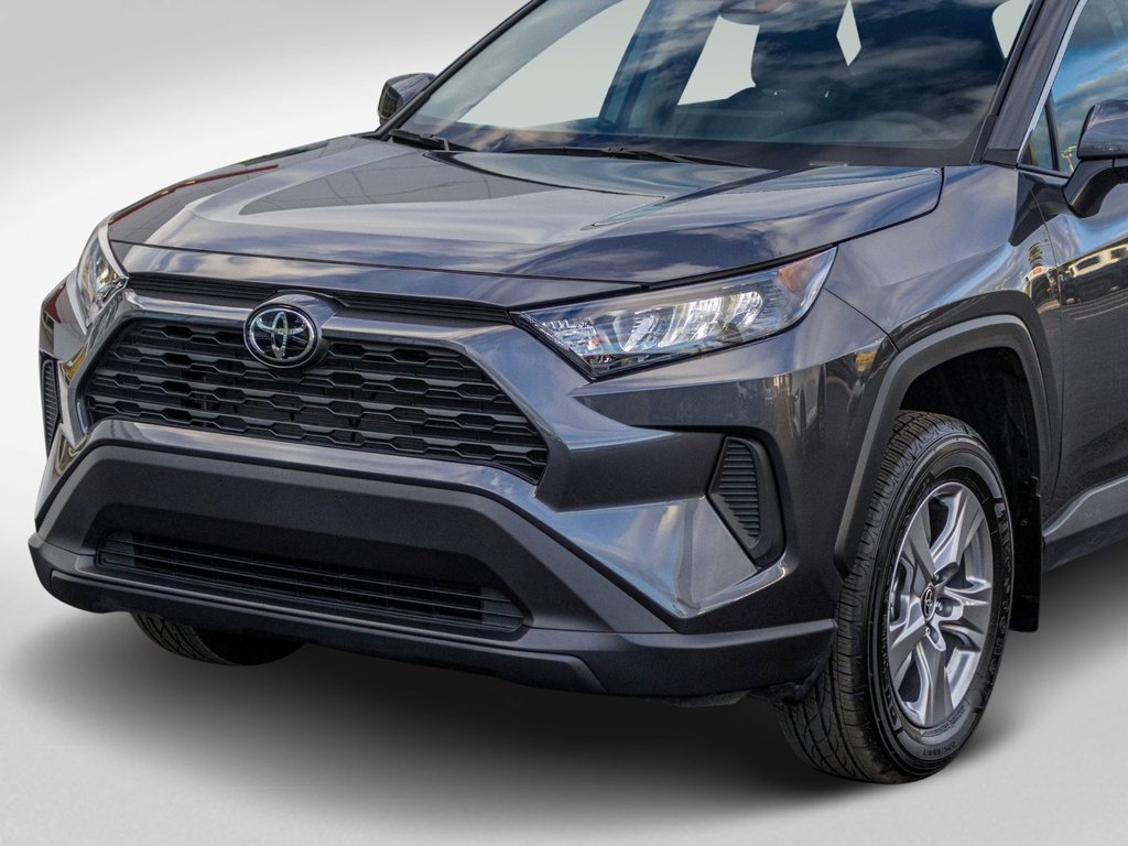 2025 Toyota RAV4 Hybride LE **JAMAIS ACCIDENTÉ+CAMÉRA+CARPLAY** in Saint-Jérôme, Quebec - 33 - w1024h768px
