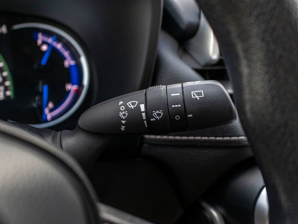 2025 Toyota RAV4 Hybride LE **JAMAIS ACCIDENTÉ+CAMÉRA+CARPLAY** in Saint-Jérôme, Quebec - 21 - w1024h768px