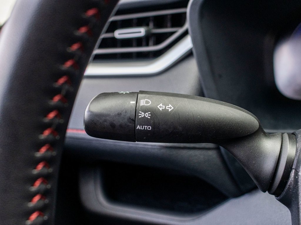 2023 Toyota RAV4 Plug-in Hybrid XSE AWD in Charlemagne, Quebec - 20 - w1024h768px