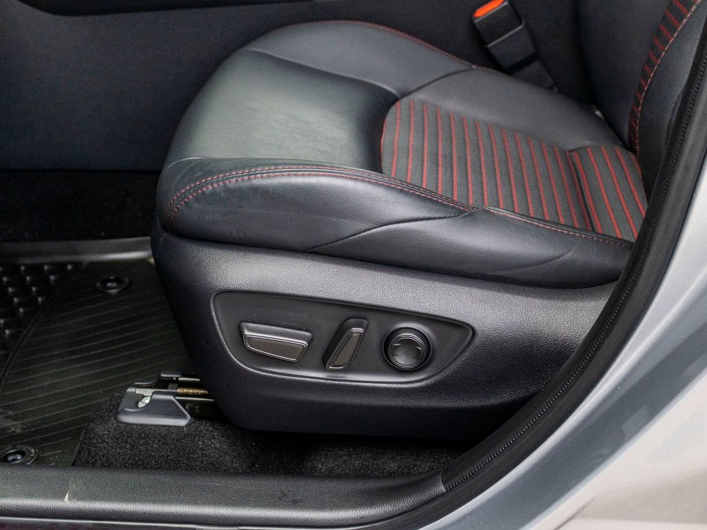 2023 Toyota RAV4 Plug-in Hybrid XSE AWD in Charlemagne, Quebec - 26 - w1024h768px