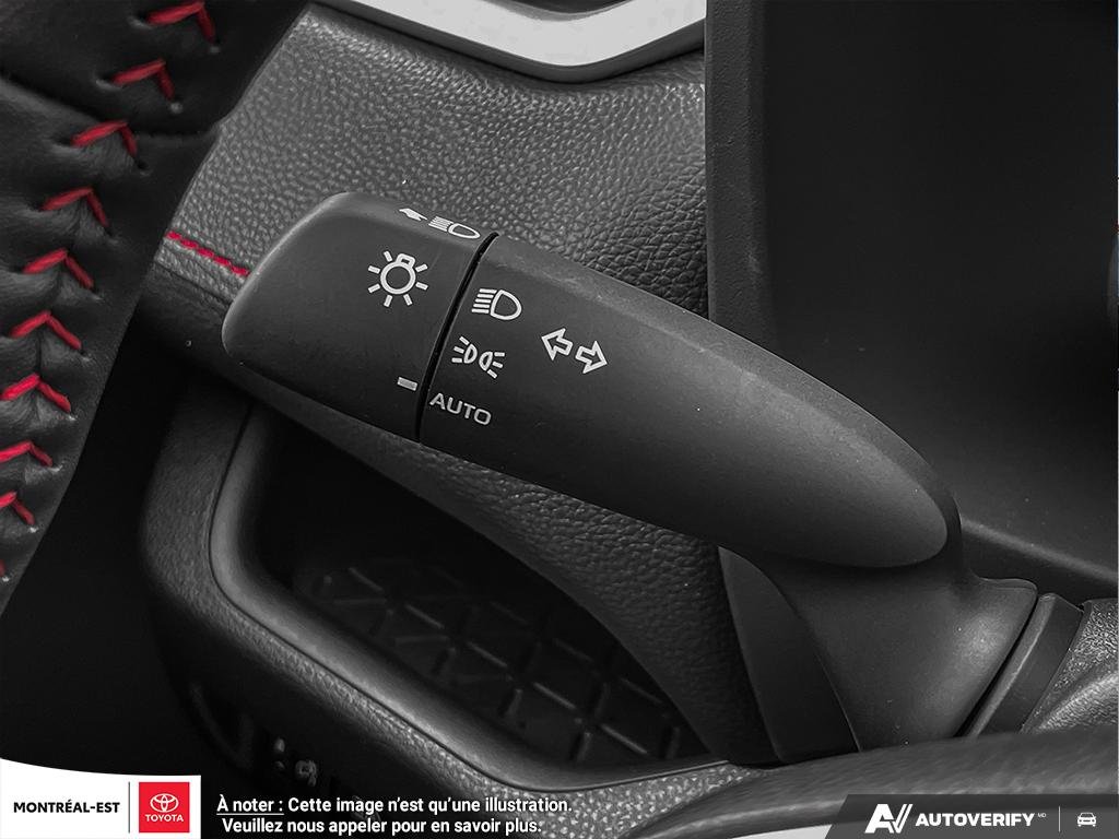 2025 Toyota RAV4 Plug-in Hybrid XSE in Charlemagne, Quebec - 22 - w1024h768px