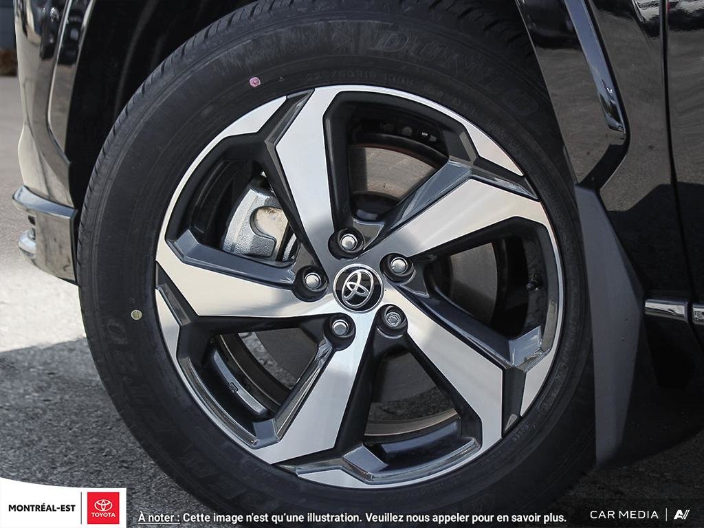 2025 Toyota RAV4 PLUG-IN HYBRID SE in Charlemagne, Quebec - 8 - w1024h768px