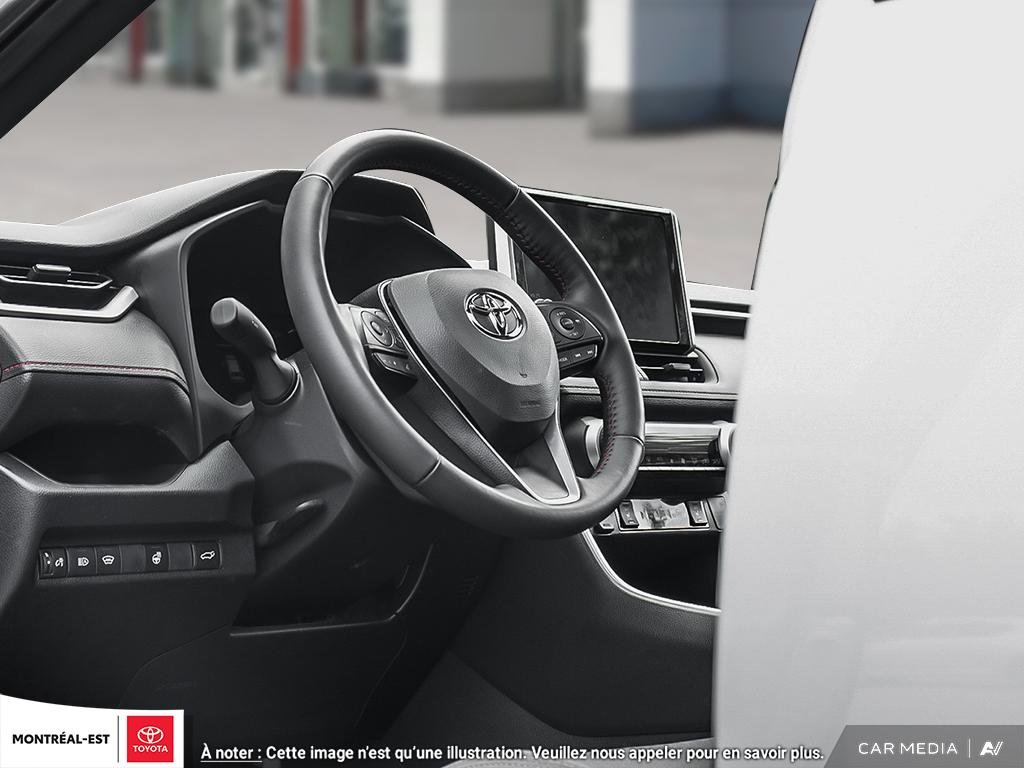 Toyota RAV4 PLUG-IN HYBRID SE 2025 à Charlemagne, Québec - 11 - w1024h768px