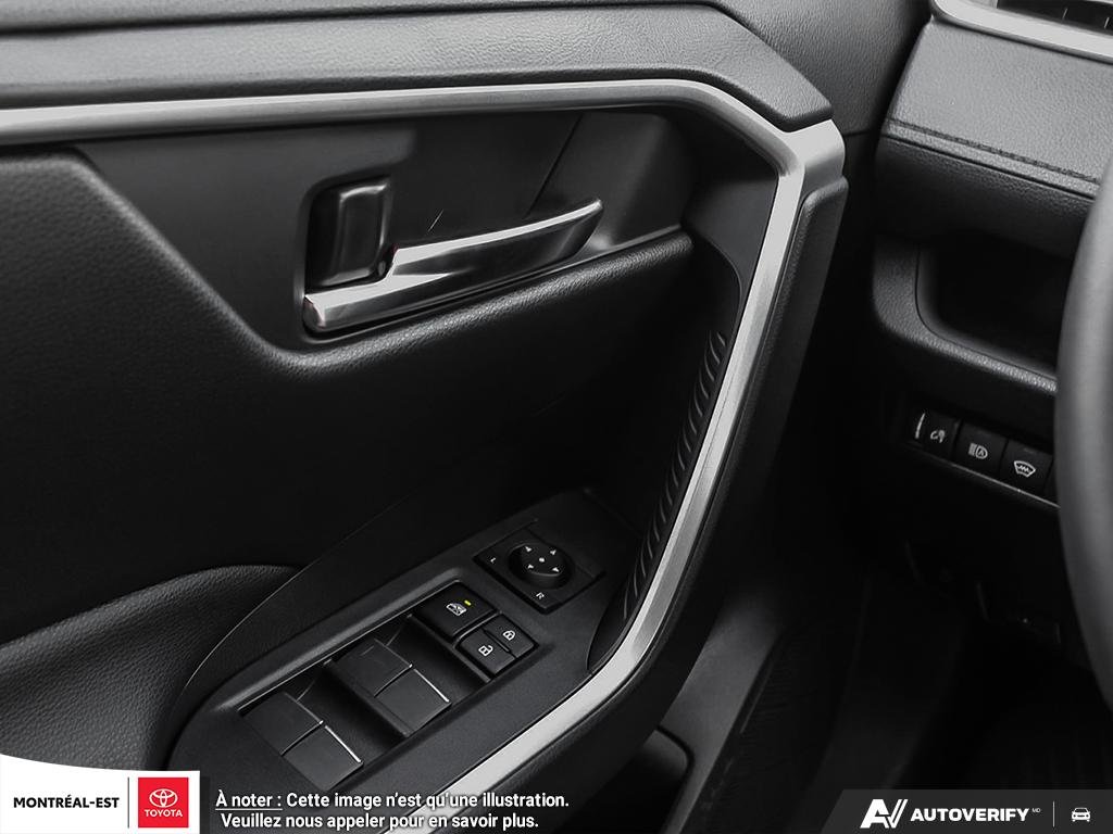 2025 Toyota RAV4 Plug-in Hybrid SE in Charlemagne, Quebec - 14 - w1024h768px