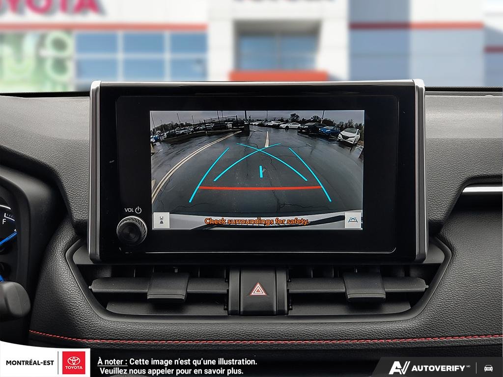 2025 Toyota RAV4 Plug-in Hybrid SE in Charlemagne, Quebec - 13 - w1024h768px