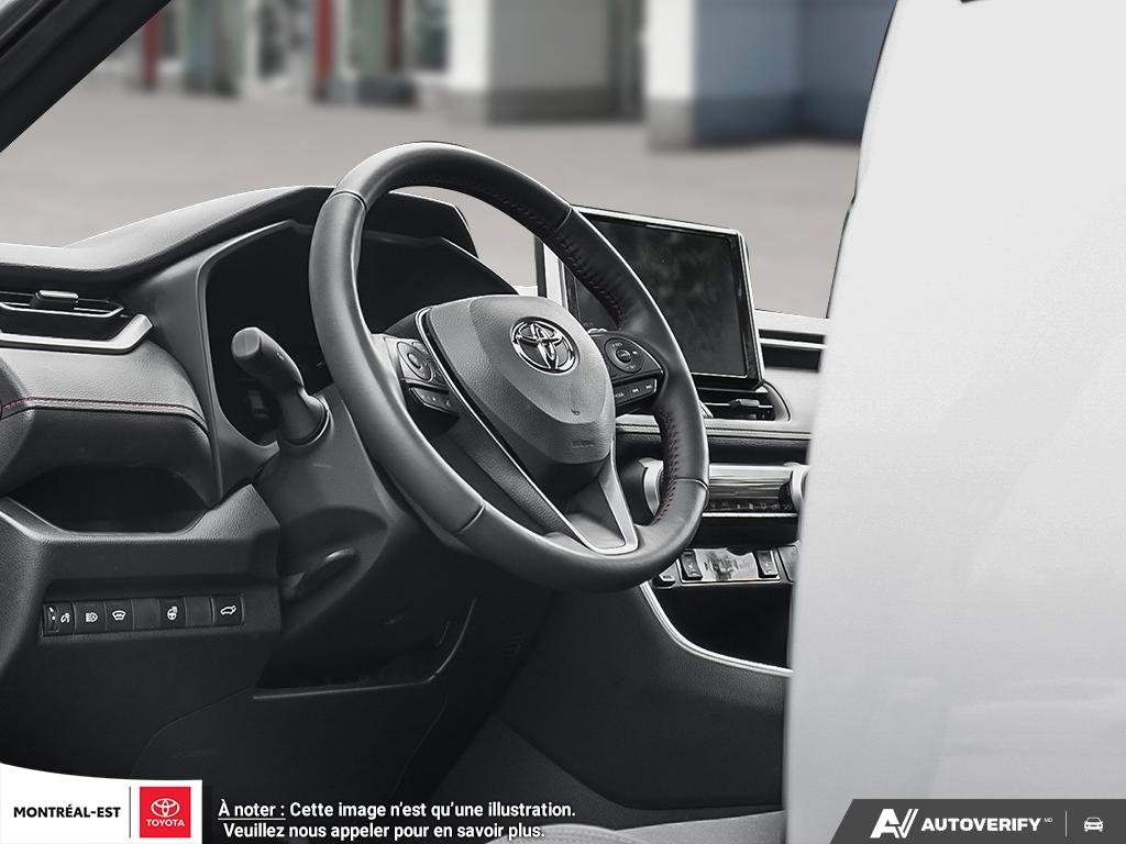 2025 Toyota RAV4 Plug-in Hybrid SE in Charlemagne, Quebec - 11 - w1024h768px