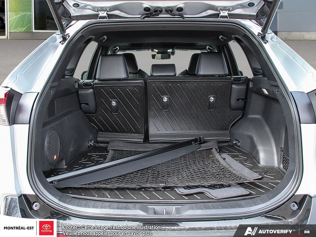 2025 Toyota RAV4 Plug-in Hybrid XSE in Charlemagne, Quebec - 7 - w1024h768px