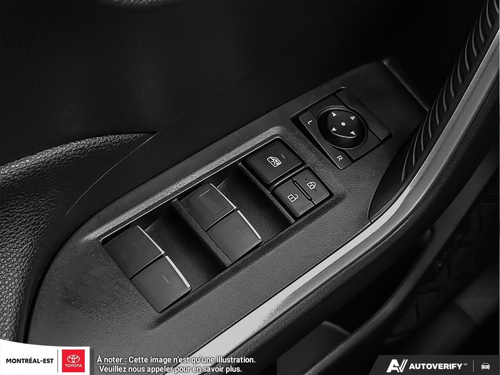 2025 Toyota RAV4 Plug-in Hybrid SE in Charlemagne, Quebec - 11 - w1024h768px