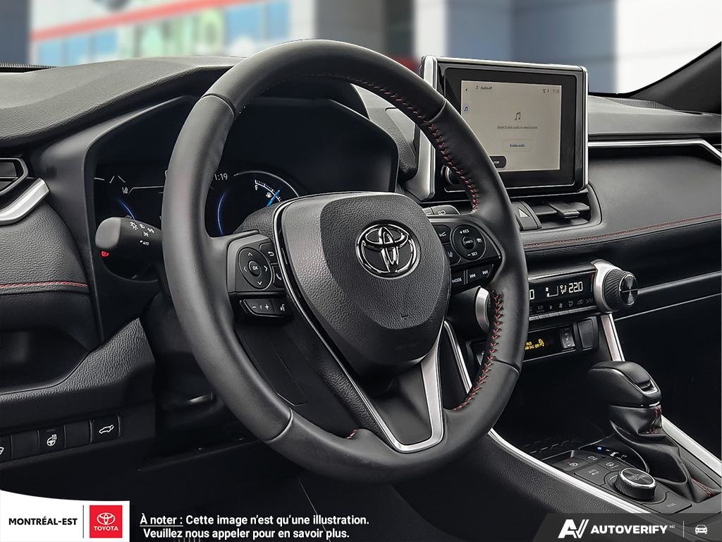 2025 Toyota RAV4 Plug-in Hybrid SE in Charlemagne, Quebec - 8 - w1024h768px