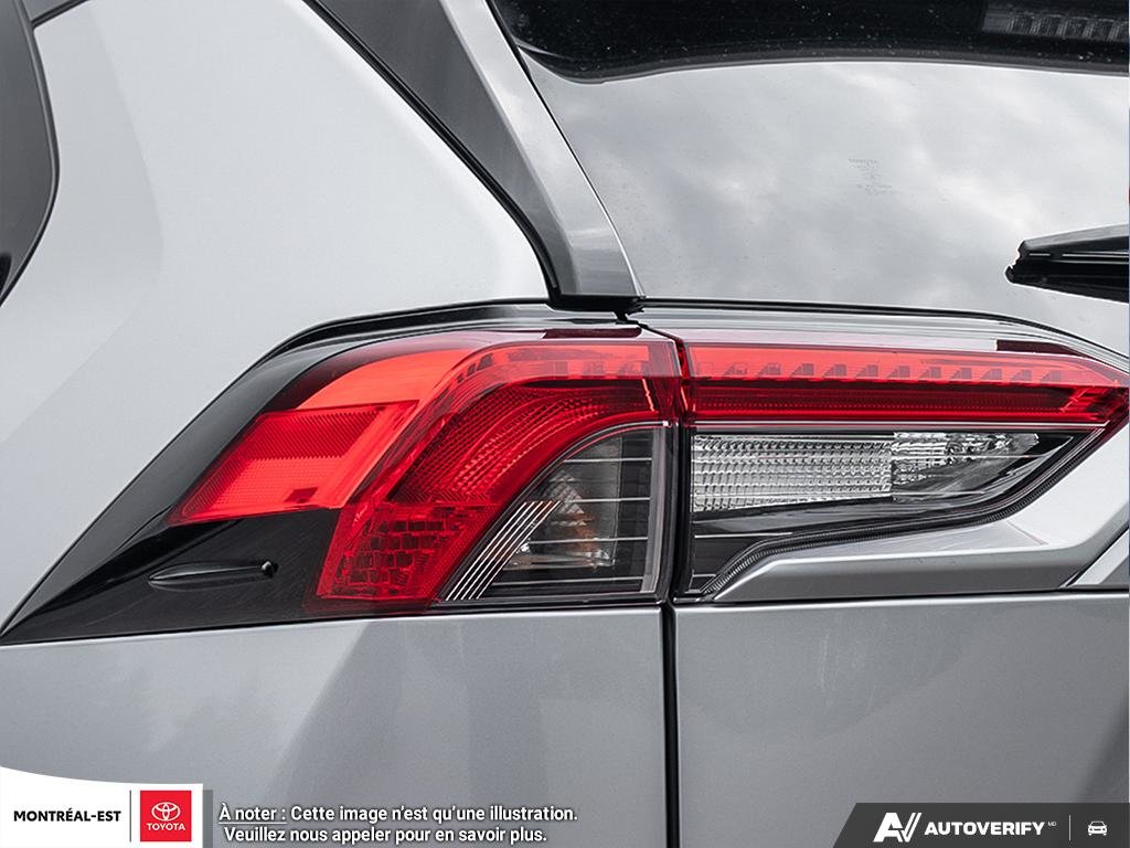 2025 Toyota RAV4 Plug-in Hybrid SE in Charlemagne, Quebec - 10 - w1024h768px