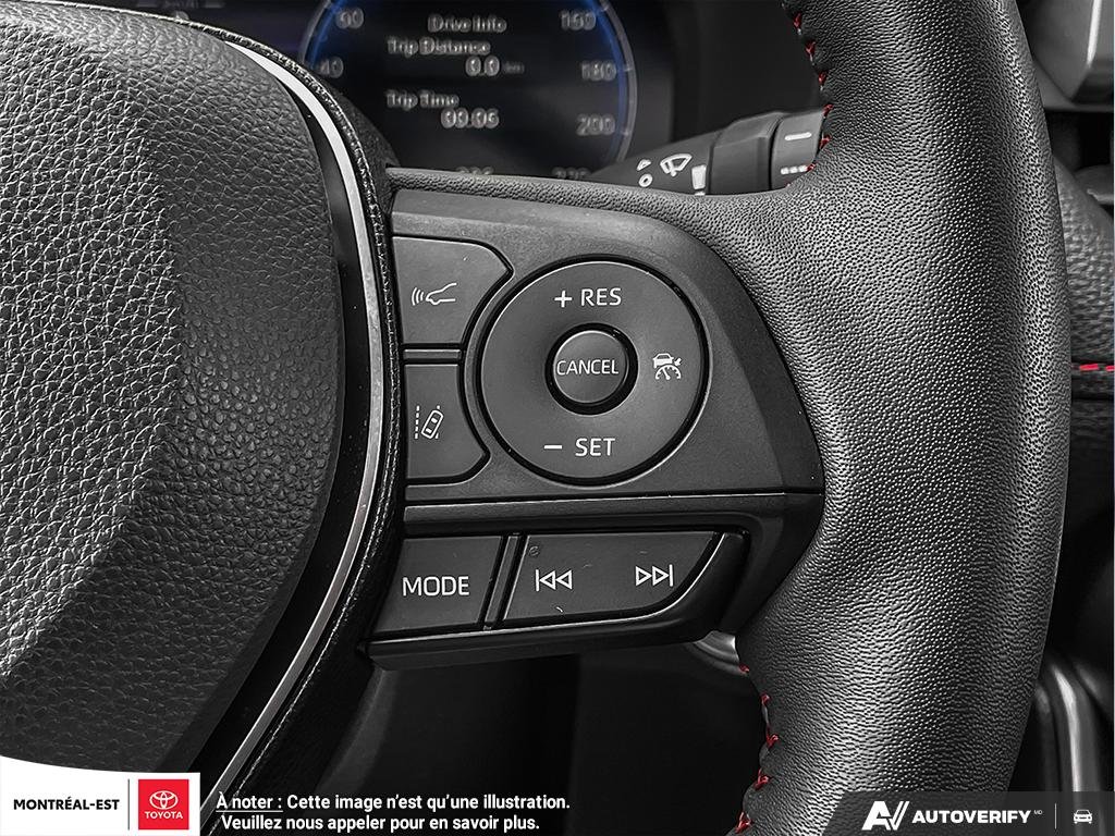 Toyota RAV4 Plug-in Hybrid XSE Technology Package 2025 à Charlemagne, Québec - 11 - w1024h768px