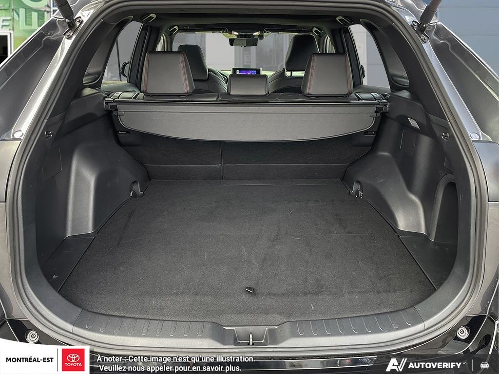 Toyota RAV4 Plug-in Hybrid XSE Technology Package 2025 à Charlemagne, Québec - 7 - w1024h768px