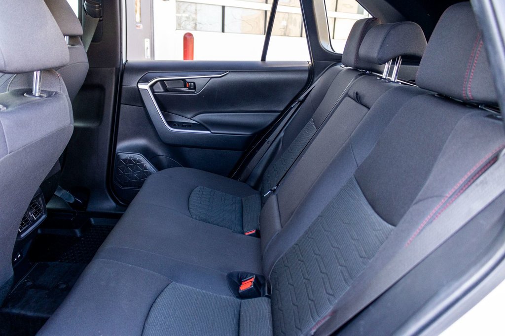 Toyota RAV4 Prime SE **HYBRIDE BRANCHABLE** TOIT+MAG+CAMÉRA+CARPLAY* 2021 à Saint-Jérôme, Québec - 29 - w1024h768px