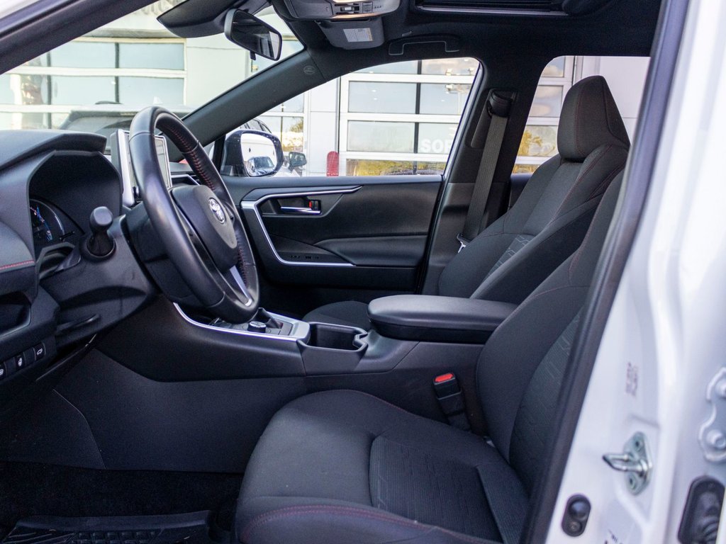 Toyota RAV4 Prime SE **HYBRIDE BRANCHABLE**JAMAIS ACCIDENTÉ** 2023 à Saint-Jérôme, Québec - 25 - w1024h768px