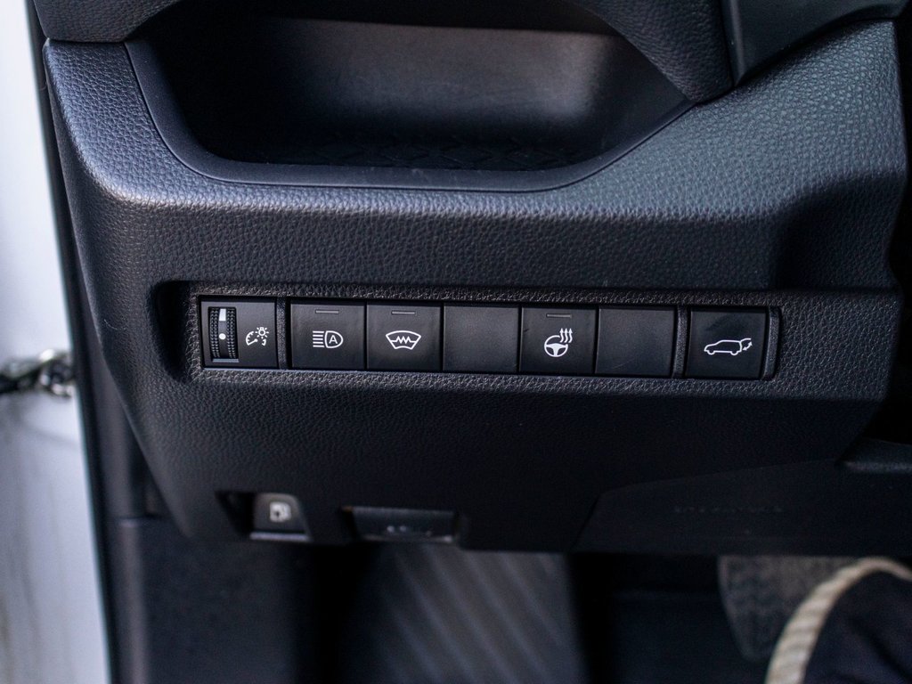 Toyota RAV4 Prime SE **HYBRIDE BRANCHABLE**JAMAIS ACCIDENTÉ** 2023 à Saint-Jérôme, Québec - 23 - w1024h768px