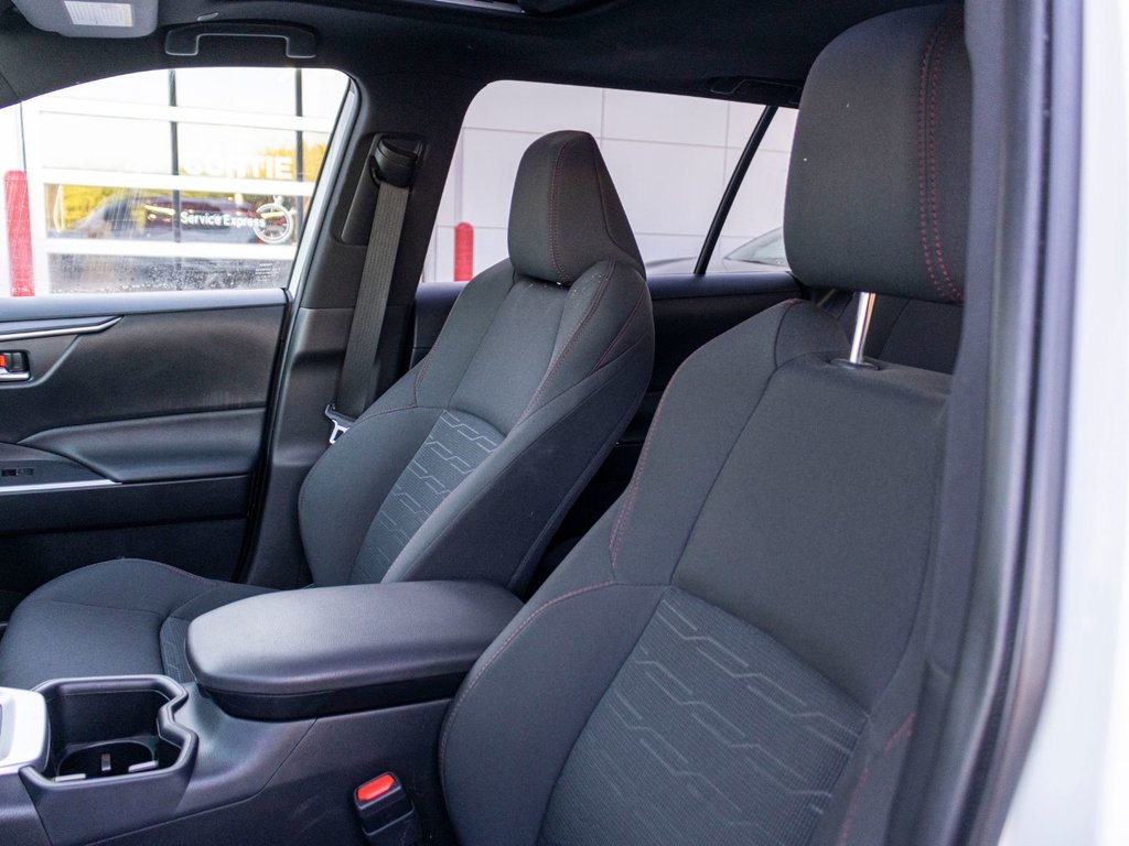 Toyota RAV4 Prime SE **HYBRIDE BRANCHABLE**JAMAIS ACCIDENTÉ** 2023 à Saint-Jérôme, Québec - 27 - w1024h768px