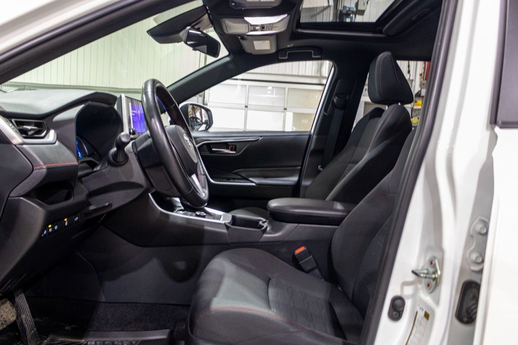 2024 Toyota RAV4 Prime SE **HYBRIDE BRANCHABLE**JAMAIS ACCIDENTÉ** in Charlemagne, Quebec - 23 - w1024h768px