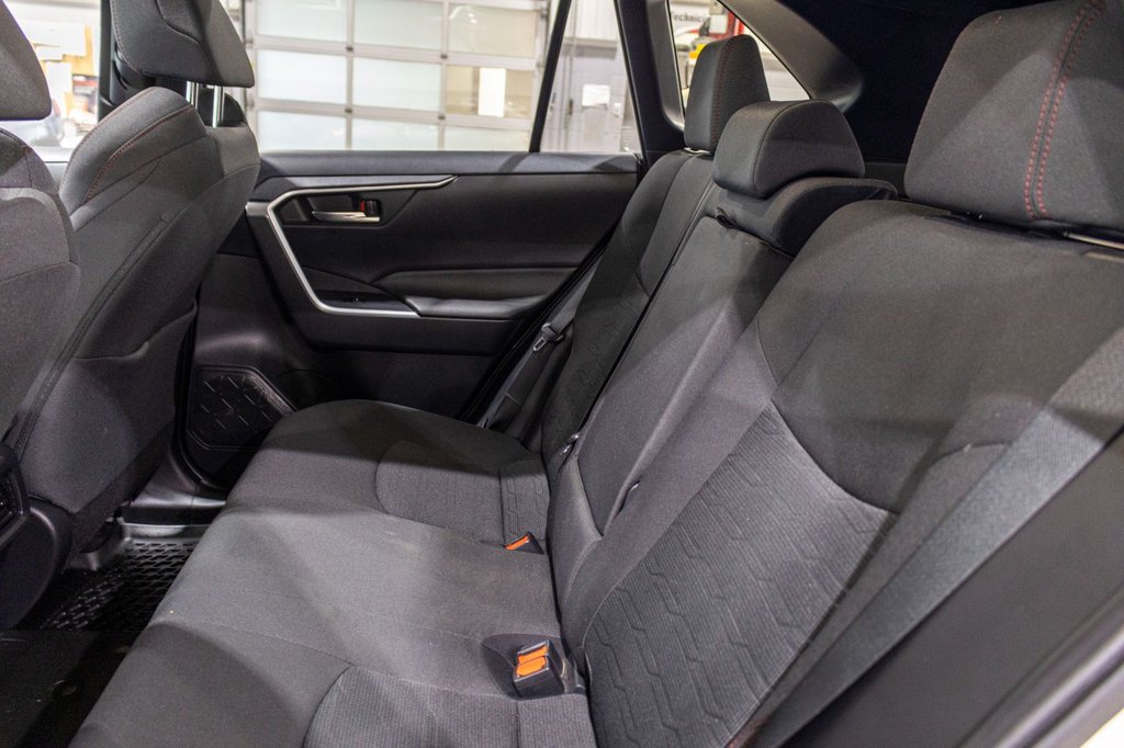2024 Toyota RAV4 Prime SE **HYBRIDE BRANCHABLE**JAMAIS ACCIDENTÉ** in Charlemagne, Quebec - 30 - w1024h768px
