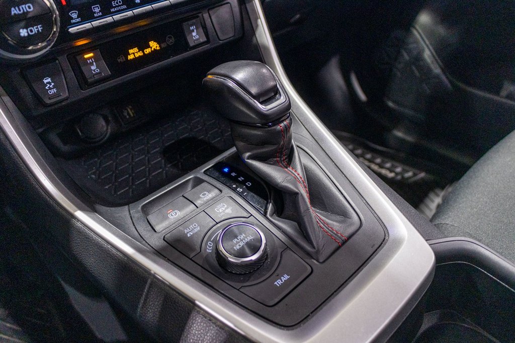 2024 Toyota RAV4 Prime SE **HYBRIDE BRANCHABLE**JAMAIS ACCIDENTÉ** in Charlemagne, Quebec - 15 - w1024h768px