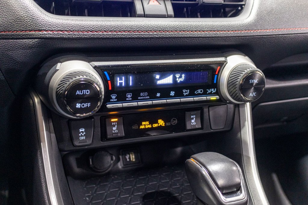 2024 Toyota RAV4 Prime SE **HYBRIDE BRANCHABLE**JAMAIS ACCIDENTÉ** in Charlemagne, Quebec - 14 - w1024h768px