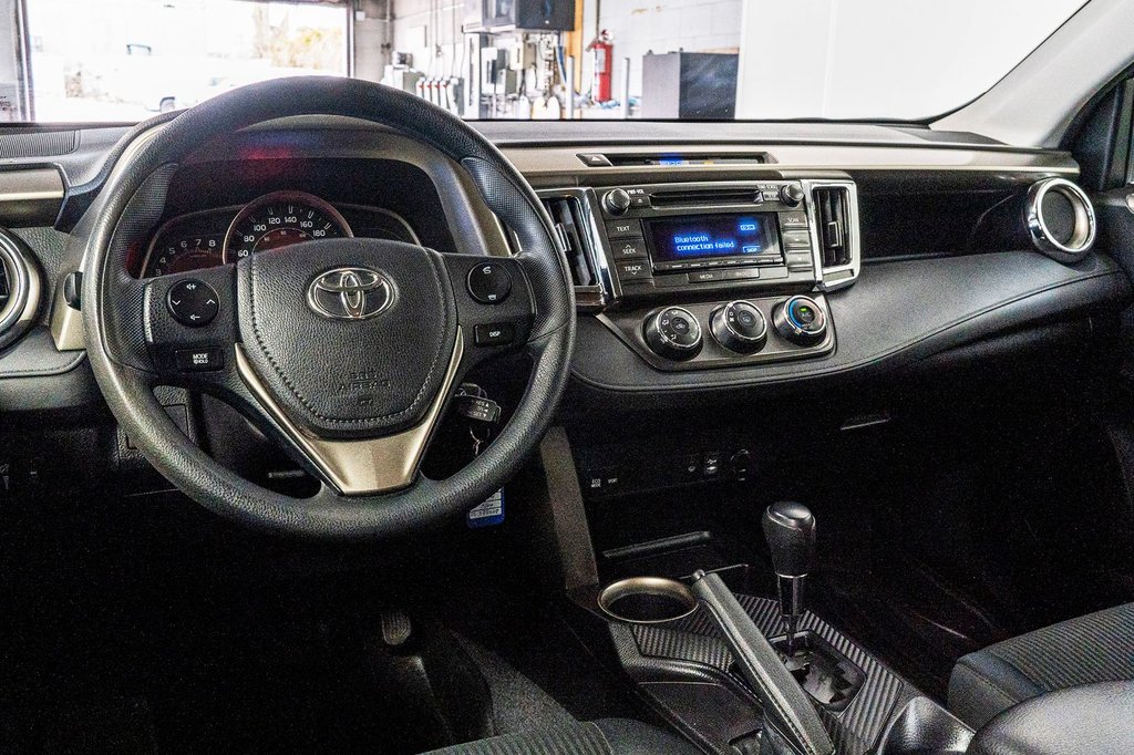 Toyota RAV4 LE AWD **JAMAIS ACCIDENTÉ+SIÈGES CHAUFANTS+CAMÉRA* 2015 à Charlemagne, Québec - 6 - w1024h768px