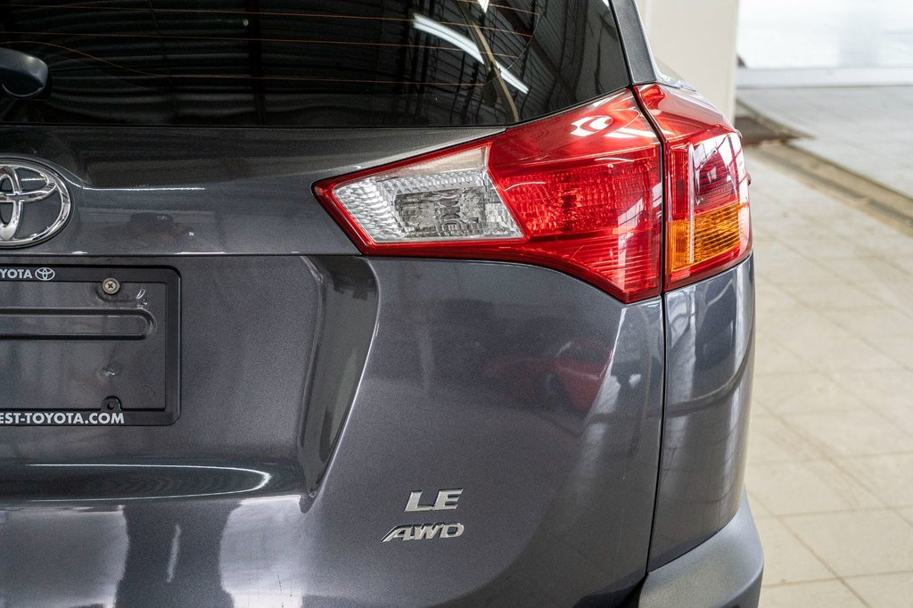 Toyota RAV4 LE AWD **JAMAIS ACCIDENTÉ+SIÈGES CHAUFANTS+CAMÉRA* 2015 à Charlemagne, Québec - 25 - w1024h768px