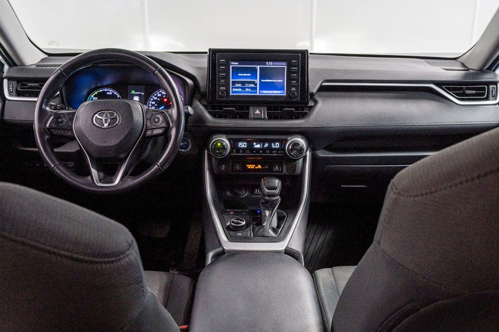 2019 Toyota RAV4 Hybride XLE AWD **JAMAIS ACCIDENTÉ** TOIT+MAG+CARPLAY in Charlemagne, Quebec - 18 - w1024h768px