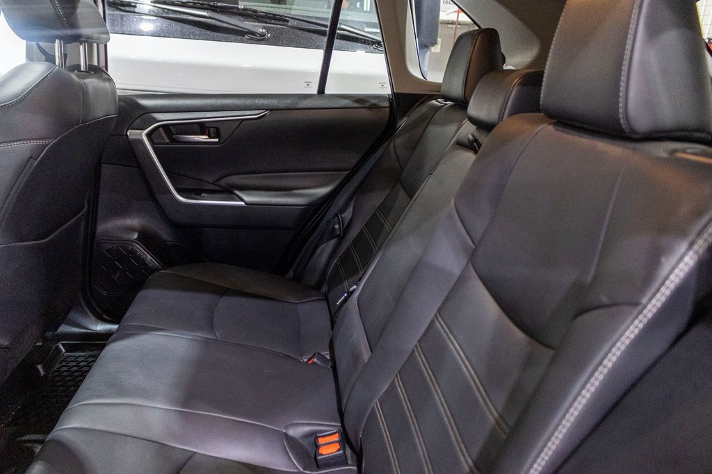 Toyota RAV4 XLE PREMIUM **JAMAIS ACCIDENTÉ+CUIR+TOIT+19PO** 2019 à Charlemagne, Québec - 30 - w1024h768px