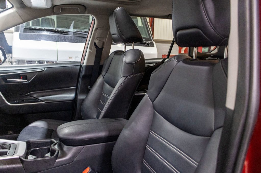 Toyota RAV4 XLE PREMIUM **JAMAIS ACCIDENTÉ+CUIR+TOIT+19PO** 2019 à Charlemagne, Québec - 25 - w1024h768px