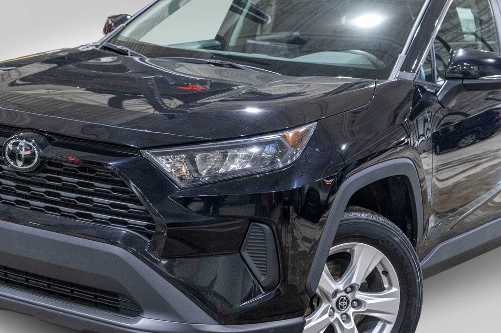2019 Toyota RAV4 LE in Charlemagne, Quebec - 32 - w1024h768px