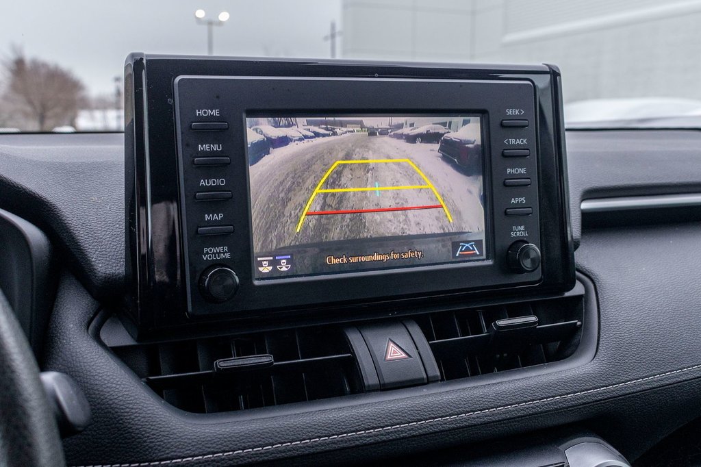 2019 Toyota RAV4 LE in Charlemagne, Quebec - 16 - w1024h768px