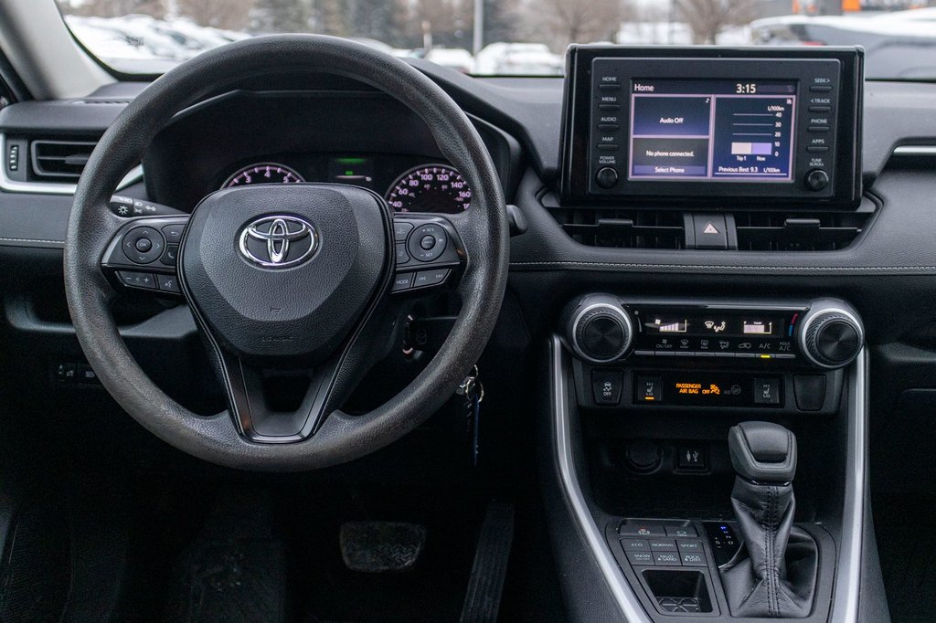 2019 Toyota RAV4 LE in Charlemagne, Quebec - 7 - w1024h768px