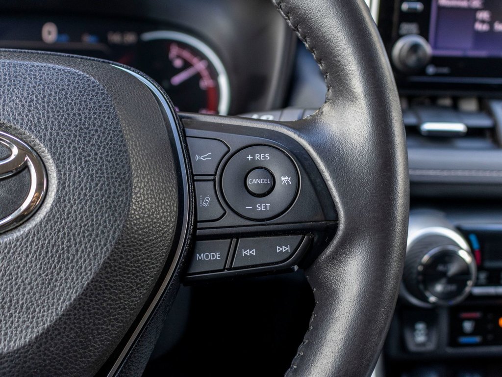 Toyota RAV4 LIMITED **JAMAIS ACCIDENTÉ+CUIR+TOIT+19PO** 2019 à Saint-Jérôme, Québec - 12 - w1024h768px