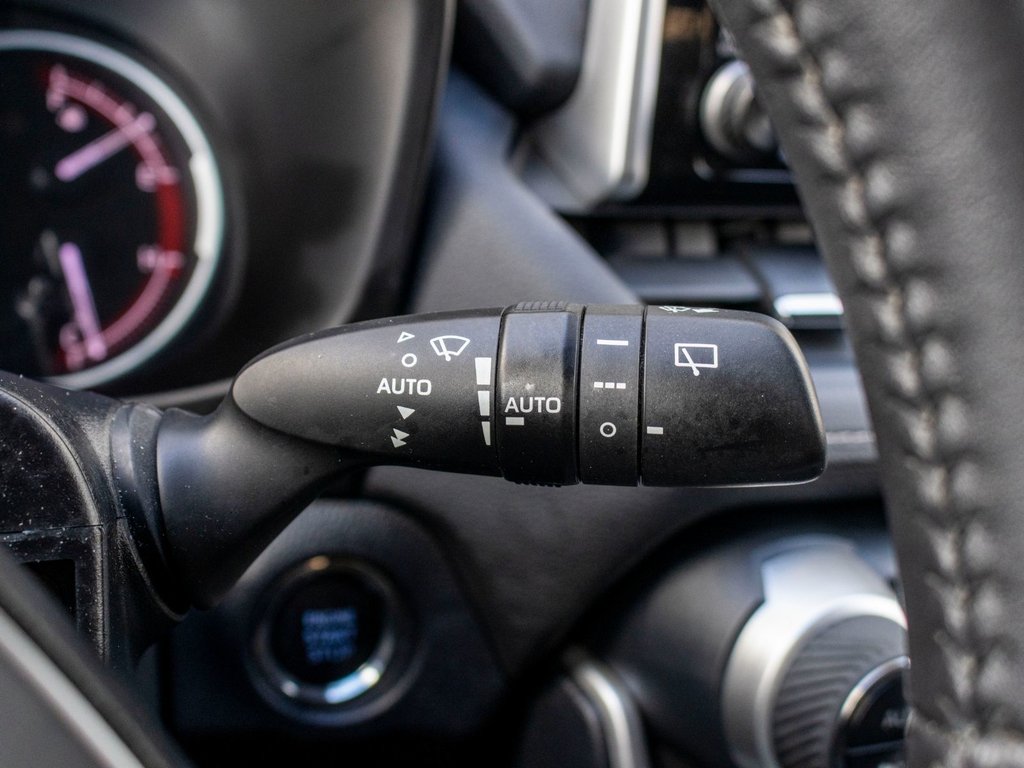 Toyota RAV4 LIMITED **JAMAIS ACCIDENTÉ+CUIR+TOIT+19PO** 2019 à Saint-Jérôme, Québec - 22 - w1024h768px