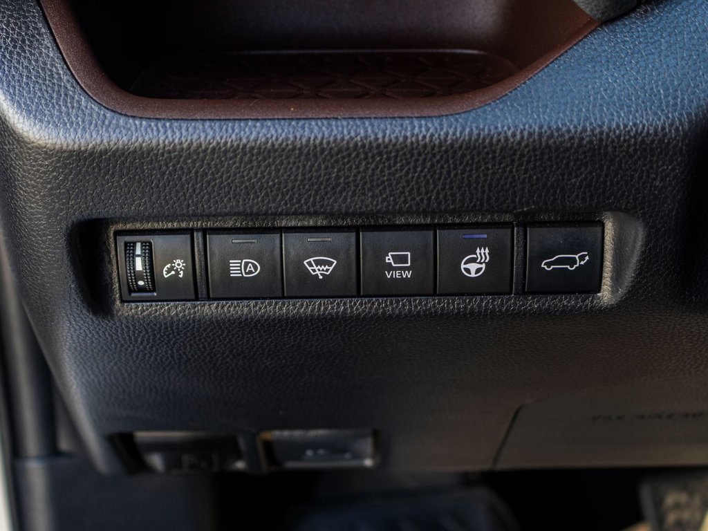 Toyota RAV4 LIMITED **JAMAIS ACCIDENTÉ+CUIR+TOIT+19PO** 2019 à Saint-Jérôme, Québec - 24 - w1024h768px