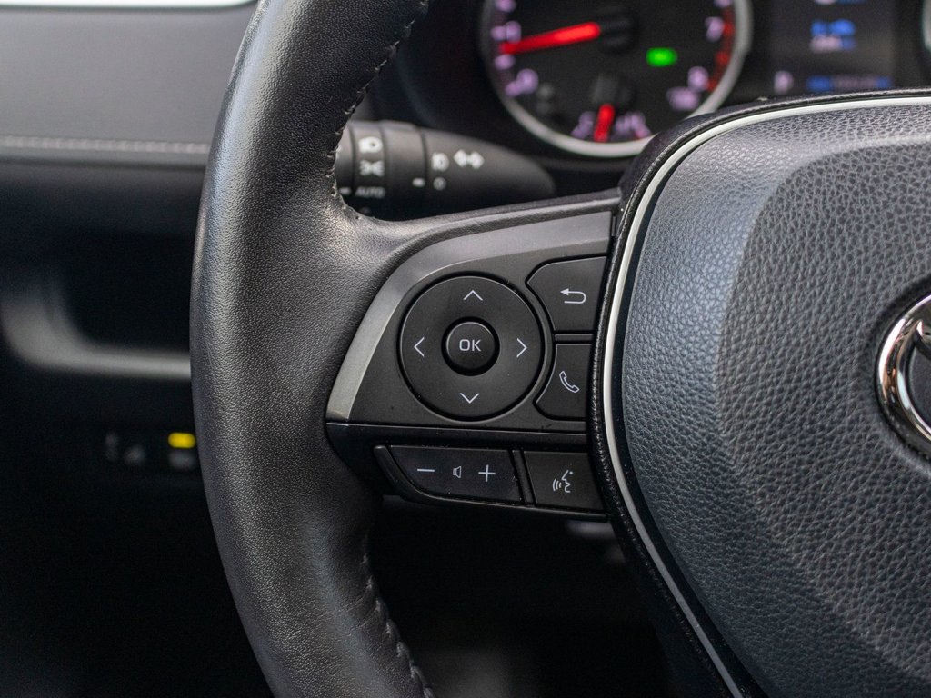 Toyota RAV4 XLE**JAMAIS ACCIDENTÉ + TOIT + CAM DE RECUL + MAGS 2019 à Saint-Jérôme, Québec - 10 - w1024h768px