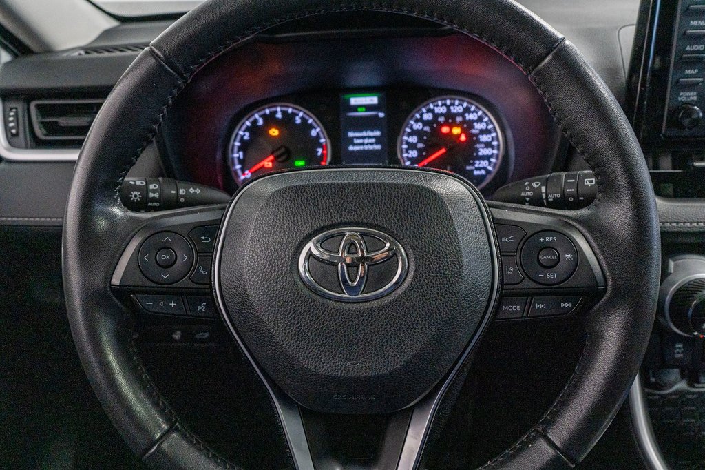 Toyota RAV4 XLE AWD+TOIT+MAG+CARPLAY+SIEGES CHAUFFANTS 2020 à Charlemagne, Québec - 9 - w1024h768px