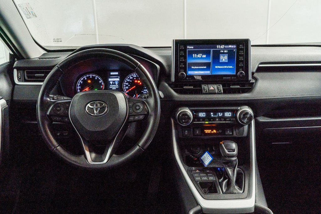 2020 Toyota RAV4 XLE PREMIUM **JAMAIS ACCIDENTÉ** CUIR+TOIT+19PO in Charlemagne, Quebec - 7 - w1024h768px