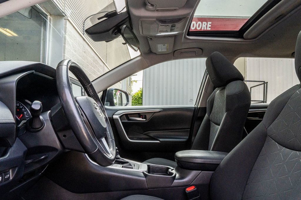 Toyota RAV4 XLE 2020 à Charlemagne, Québec - 20 - w1024h768px