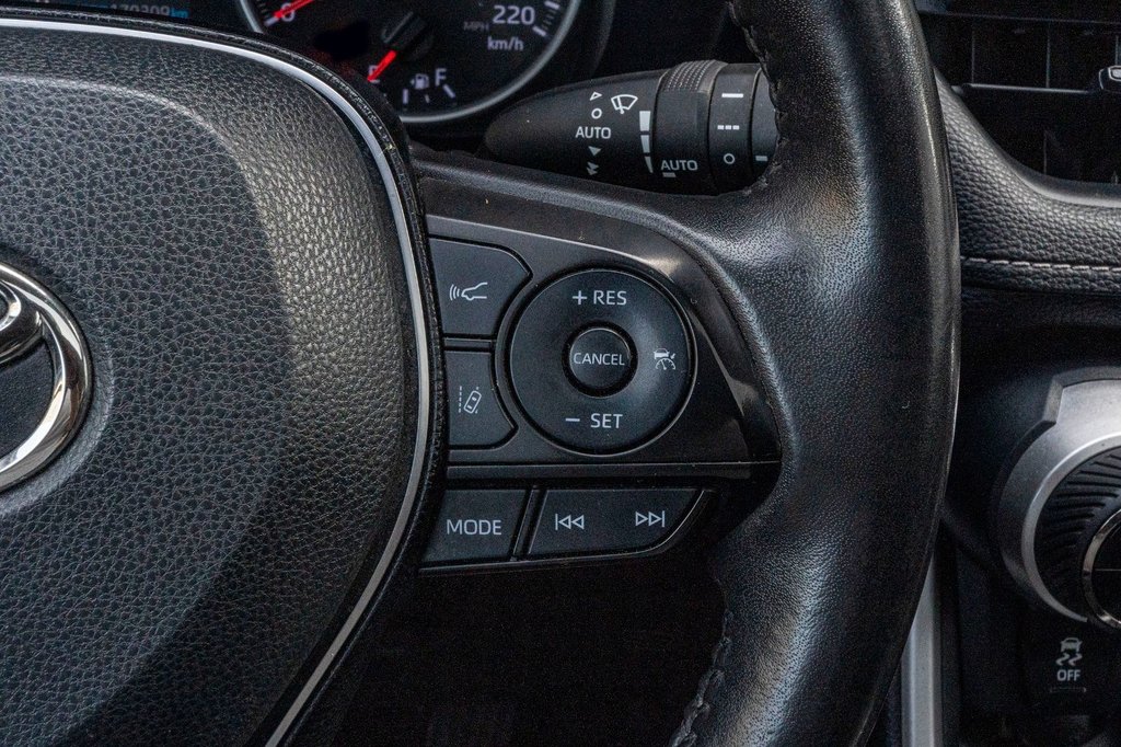 Toyota RAV4 XLE 2020 à Charlemagne, Québec - 11 - w1024h768px