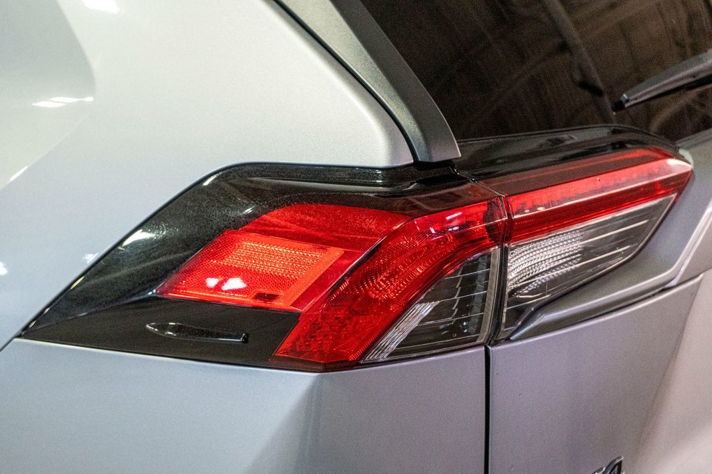 Toyota RAV4 LE AWD **JAMAIS ACCIDENTÉ+CARPLAY+CAMÉRA** 2020 à Charlemagne, Québec - 24 - w1024h768px