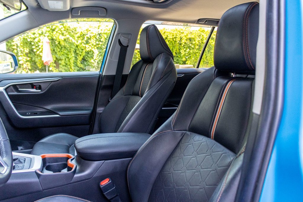 2020 Toyota RAV4 TRAIL **JAMAIS ACCIDENTÉ+CUIR+TOIT+19PO+3500LBS** in Charlemagne, Quebec - 26 - w1024h768px