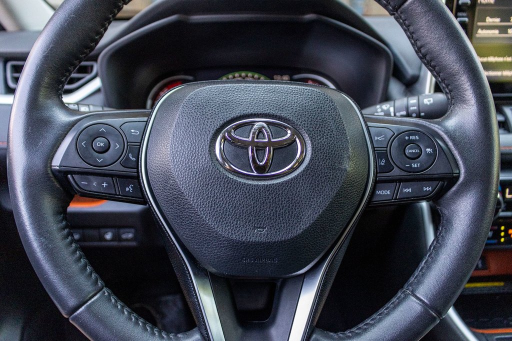 2020 Toyota RAV4 TRAIL **JAMAIS ACCIDENTÉ+CUIR+TOIT+19PO+3500LBS** in Charlemagne, Quebec - 10 - w1024h768px